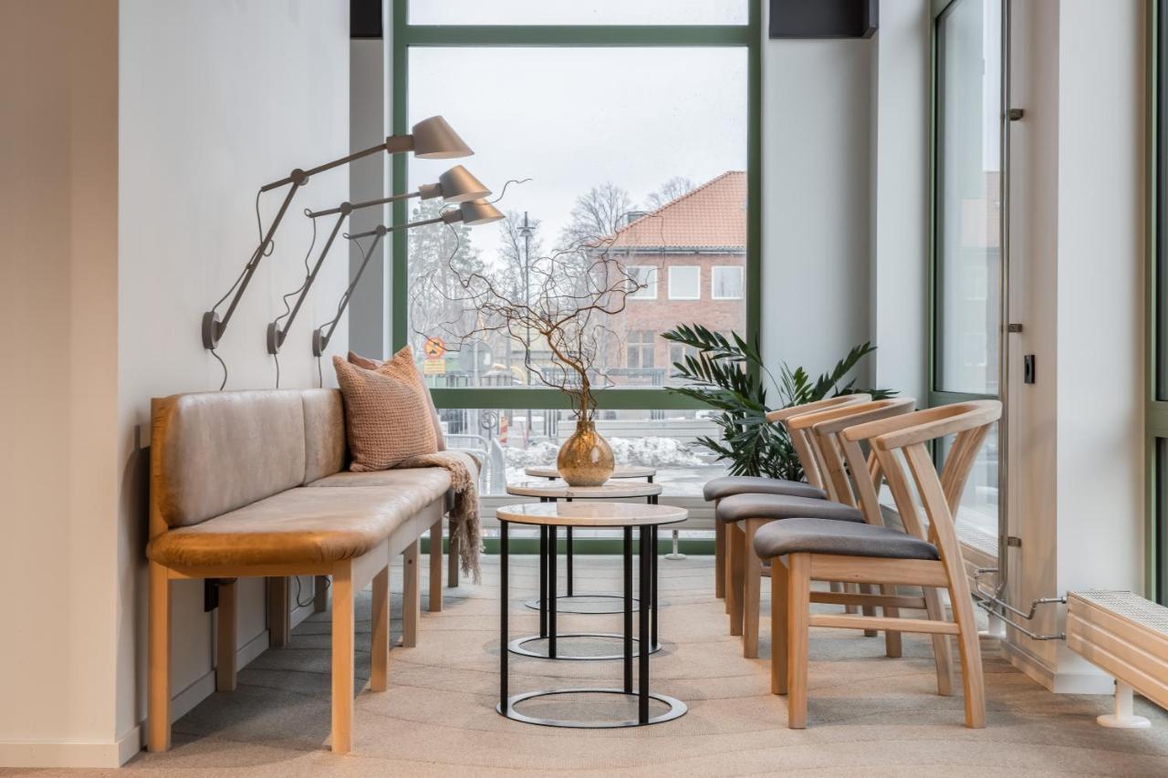 Homex Hotel For Gamers Täby Buitenkant foto
